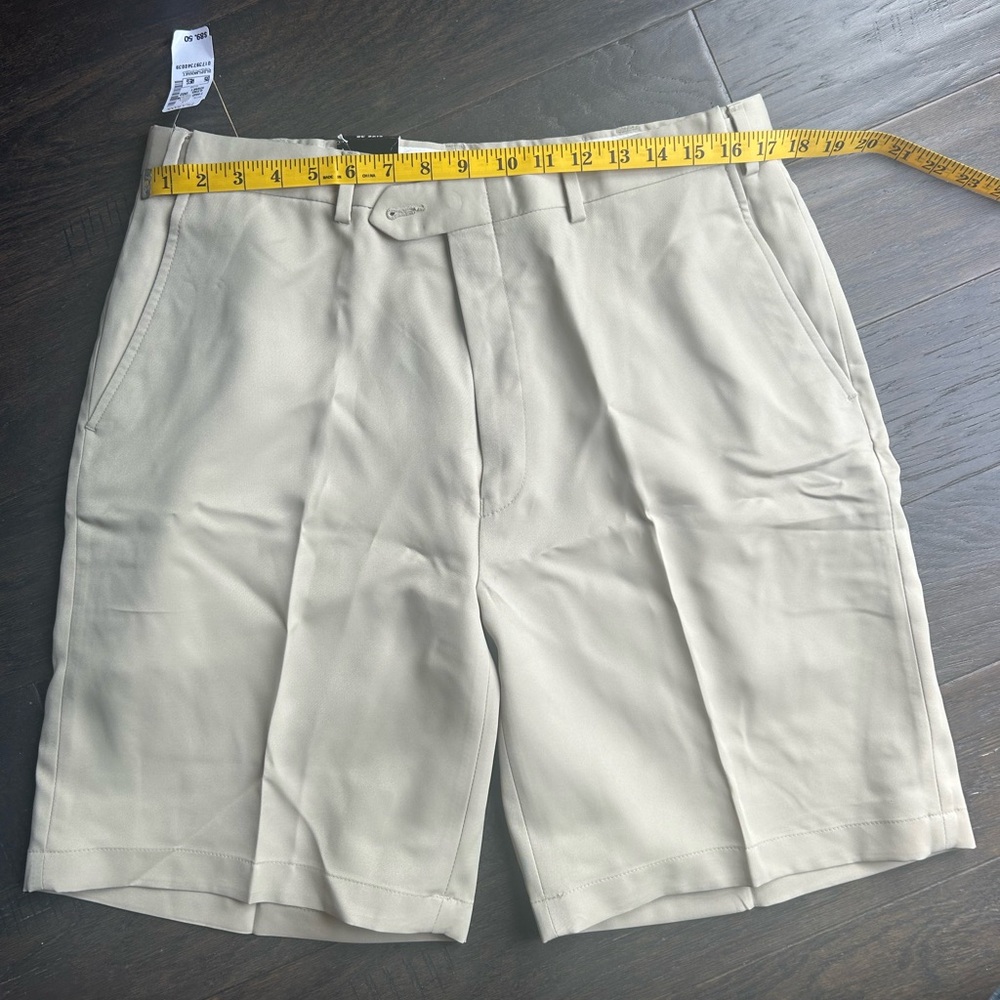 Buy 2 Save 30%: NWT JoS A Bank David Leadbetter Men's Tan Shorts
